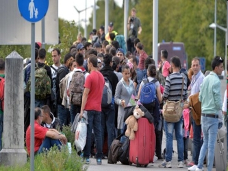 La Unión Europea aprobó el martes un plan para repartir 120,000 refugiados entre sus...
