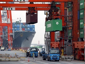 Las exportaciones manufactureras bajaron un 7.16 por ciento en agosto, tras dos meses de alzas,...