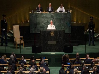 El papa Francisco abrió la 70 Asamblea General de las Naciones Unidas, la cual fijará...