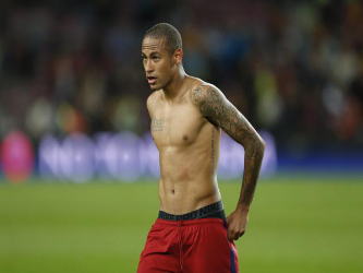 Neymar cumple con una sanción de cuatro partidos por su expulsión de la Copa...