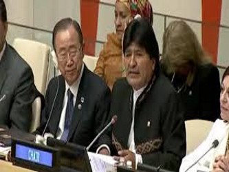 Ban Ki-moon recibió de Morales un documento con sus propuestas para afrontar el cambio...
