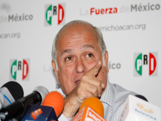 Moreno fue diputado federal en 1976 y es delegado del PRI en los Estados de Guanajuato, Jalisco y...