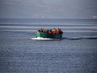 Siete personas fueron salvadas del mar y los servicios de rescate intentaban recuperar los...