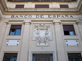 La morosidad total de los bancos europeos equivale más o menos al tamaño de la...