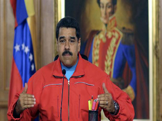 Maduro aseguró que, pese a este resultado adverso, el Gobierno que preside pondrá...