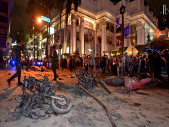 El atentado se produjo en vísperas de que el Parlamento tailandés, rechazara contra...