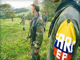 El 23 % de los encuestados respalda que los líderes de las FARC participen en...