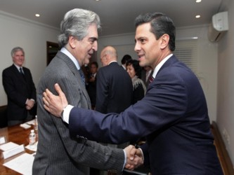 El presidente de México, Enrique Peña Nieto, nombró hoy a Rafael Tovar y de...