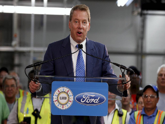 Ford está obteniendo ganancias récord en América del Norte, debido en parte al...