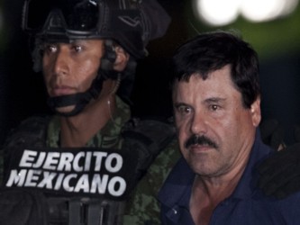 Pero durante su alocada fuga, El Chapo no solo mostró una desenfrenada pulsión hacia...