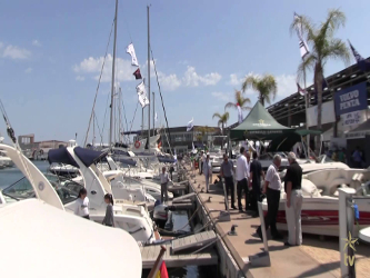 La muestra de Miami Beach acoge más de medio millar de yates de lujo y embarcaciones de...