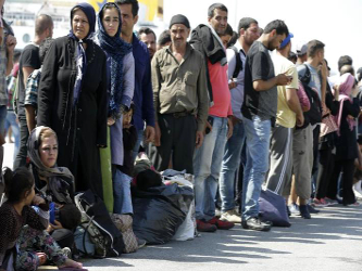 Uno de cada cuatro inmigrantes llegados a Suecia el año pasado procedían de Siria,...