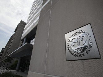 El FMI se mostró preocupado por las turbulencias financieras crecientes, la caída de...