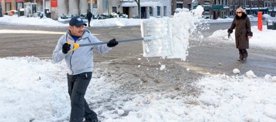 Entre 10 y 20 centímetros (4 a 8 pulgadas) de nieve caerán en el este de Long Island...