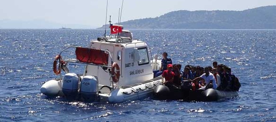 En estas travesías que trajeron a cientos de migrantes hasta las costas griegas murieron...