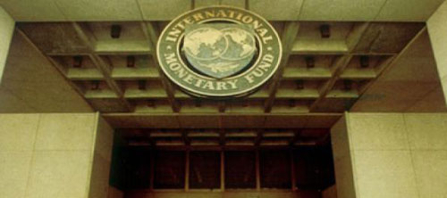 Para el FMI y el IMFC lo deseable es que se actúe con un enfoque basado en tres acciones:...