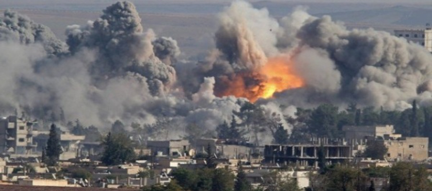 Temprano el viernes, aviones gubernamentales bombardearon zonas controladas por los rebeldes en...