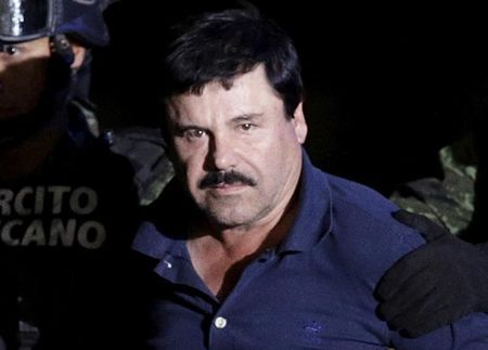 La cancillería mexicana concedió el viernes la extradición de Guzmán a...