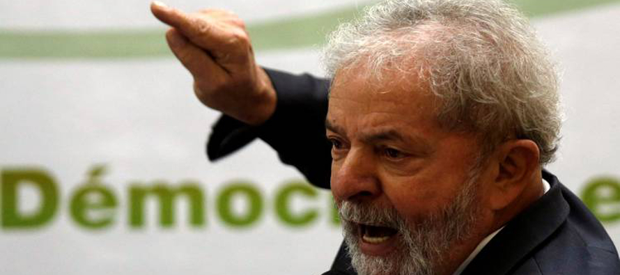 Lula fue recibido bajo la consigna 