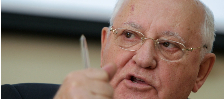 El ex líder soviético Mijaíl Gorbachov instó el viernes al...