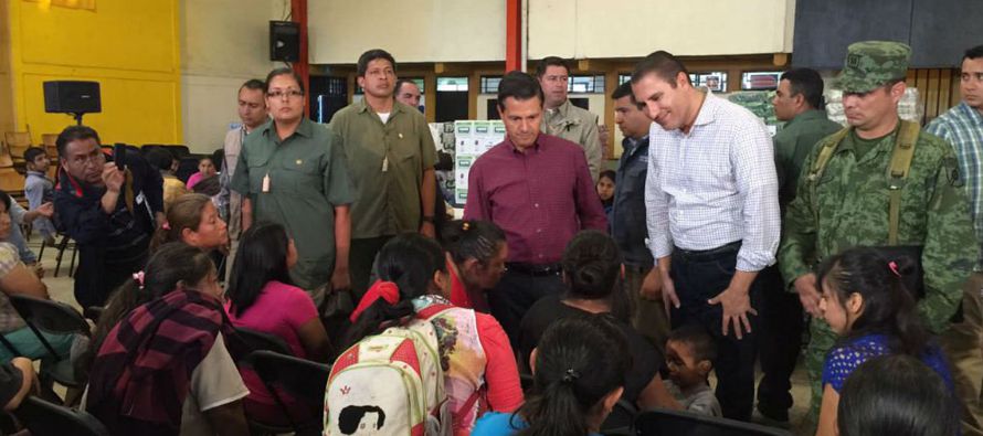 Peña Nieto visitó hoy el municipio de Huauchinango, en donde conoció las...