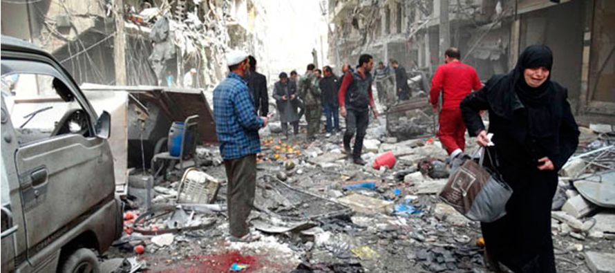 La situación humanitaria está al borde del colapso en la ciudad siria de Alepo por la...