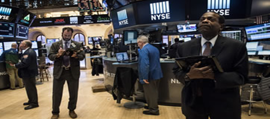Las acciones cerraron el viernes mayormente en baja en la bolsa de Nueva York, sin una tendencia...