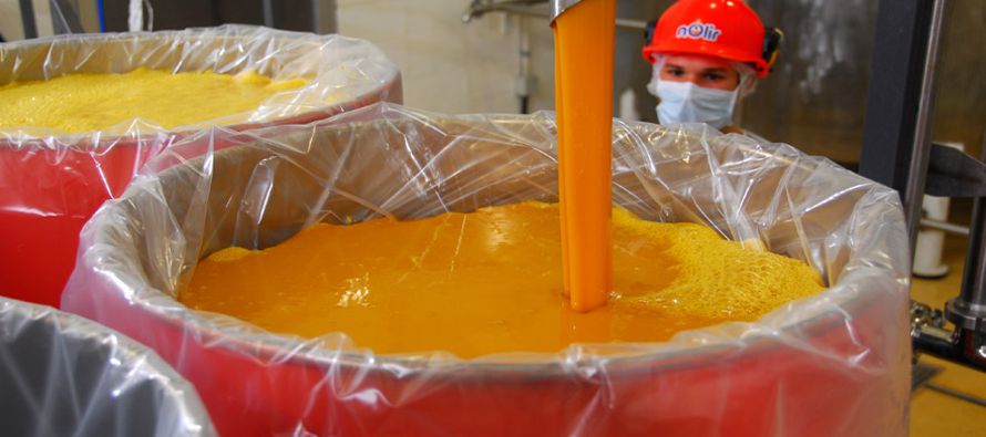 El concentrado de naranja fue inventado en Florida en la década de 1940, principalmente para...