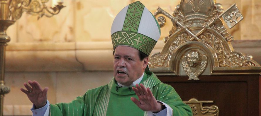 El arzobispo primado de México, el cardenal Norberto Rivera, de quien depende el semanario,...