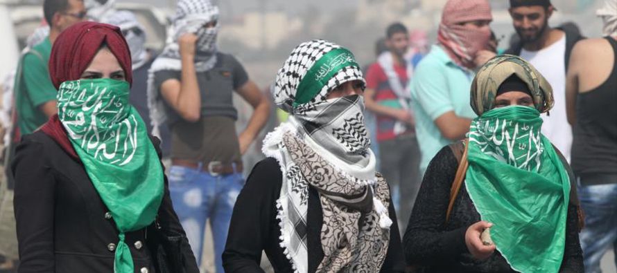 En un comunicado remitido a los medios, el movimiento islamista ha llamado a los palestinos en...