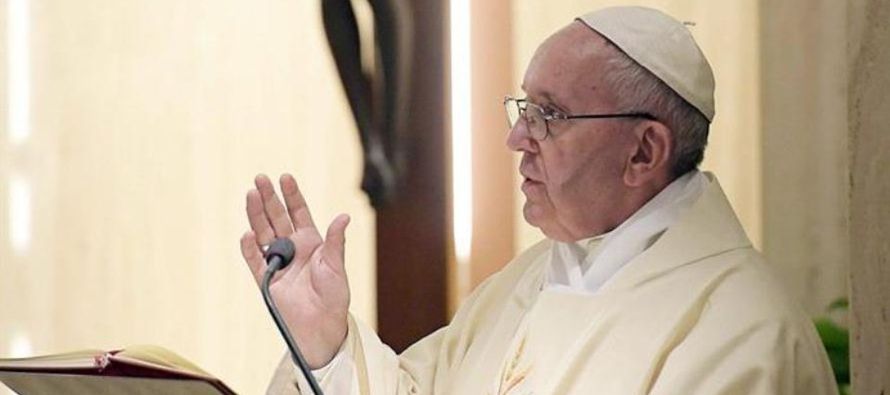 El papa Francisco animó hoy a Naciones Unidas a continuar con sus esfuerzos de apoyo y...
