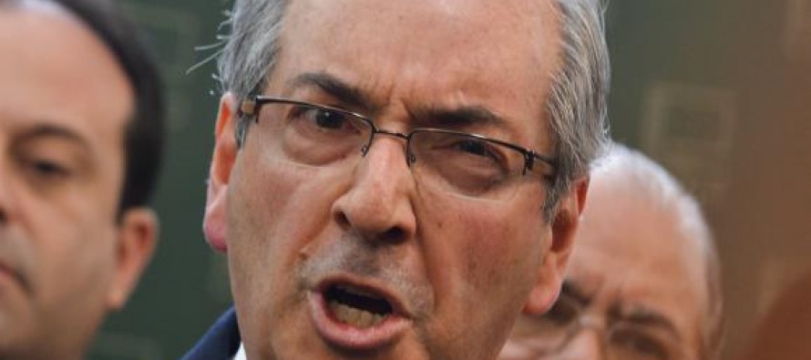 Como presidente de la Cámara baja, Cunha aceptó a trámite las acusaciones de...