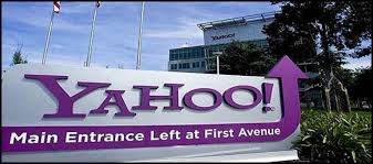 Además, los ingresos de Yahoo en estos últimos tres meses sumaron 1.305,2 millones de...