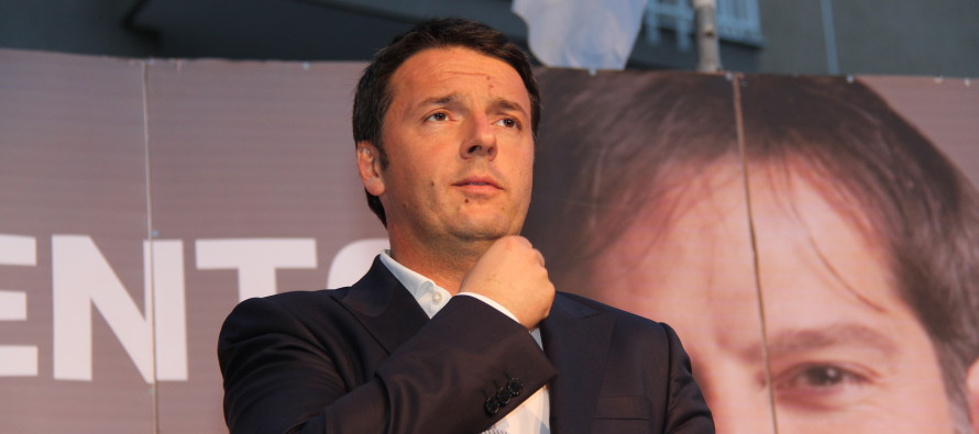 El primer ministro de Italia, Matteo Renzi, aseguró hoy a los damnificados por los...