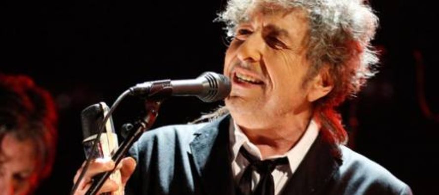 El cantautor estadounidense Bob Dylan, ganador del Nobel de Literatura de este año, no...
