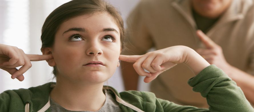 Los terapeutas recalcan que los adolescentes que discuten son saludables. Están aprendiendo...