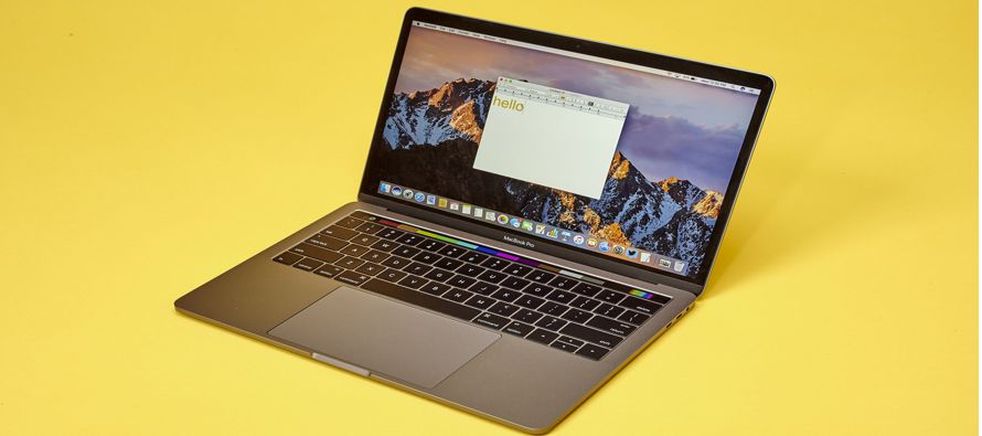 En los dos modelos MacBook Pro de alta gama, Apple reemplazó la tradicional hilera de teclas...