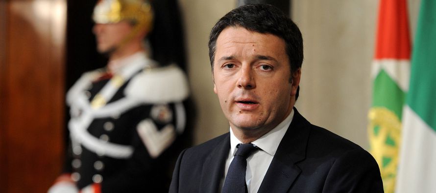 Renzi compareció hoy ante sus compañeros del Partido Demócrata (PD,...