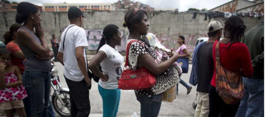 Las masacres y los delitos vinculados al hambre aumentaron durante 2016 en Venezuela, según...