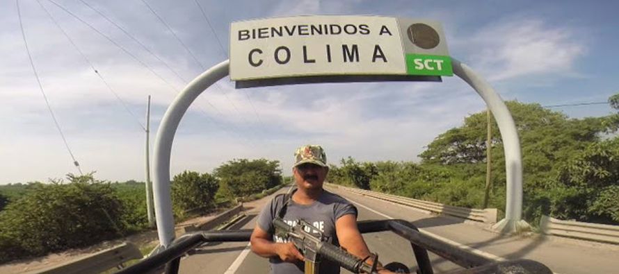 Manzanillo es un puerto en el Estado de Colima, muy frecuentado por turistas estadounidenses, que...