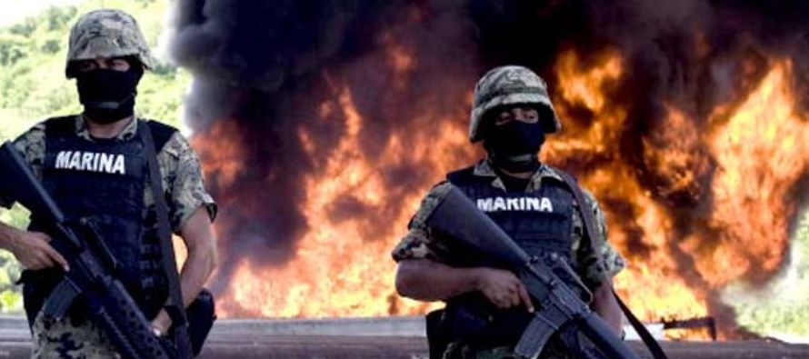 En Tlatlaya, en el central Estado de México, 22 civiles murieron a manos de militares el 30...