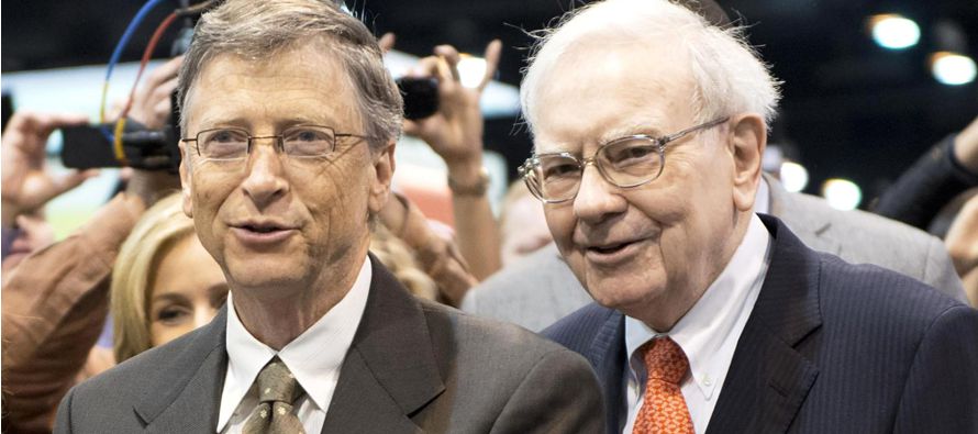 Bill Gates y Warren Buffett expresaron el viernes su optimismo en que Estados Unidos...