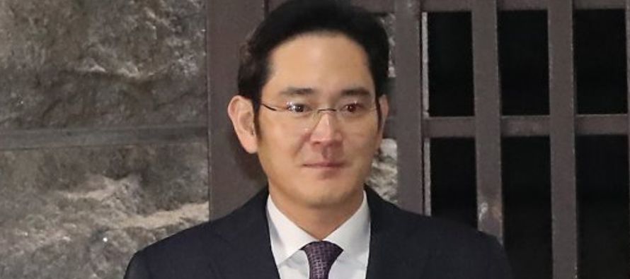Se ha acusado a Samsung de haber pagado unos 43.000 millones de wones surcoreanos (US$36,6...