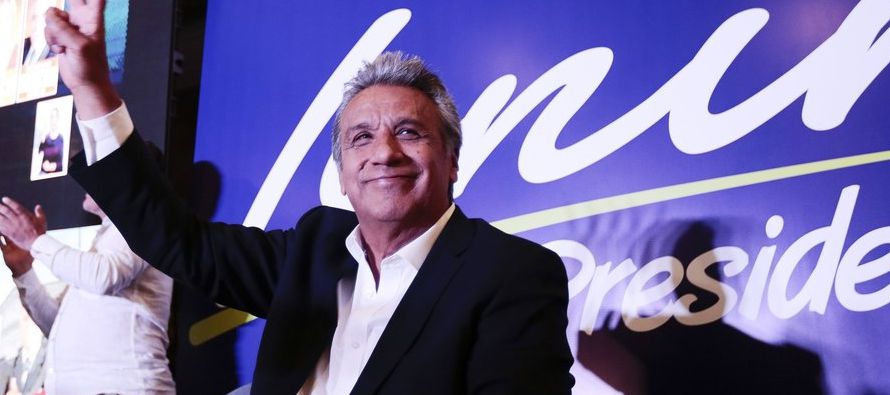 El nuevo presidente de Ecuador, que gobernará desde el 24 de mayo por un periodo de cuatro...