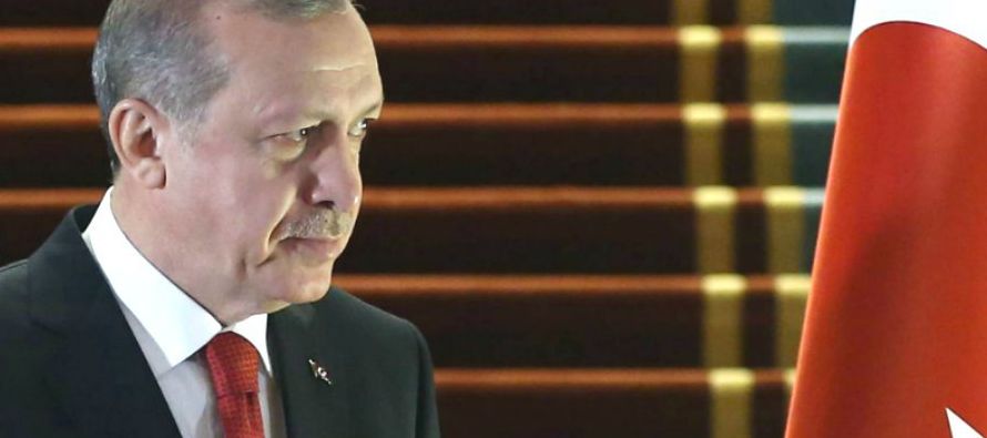 En declaraciones durante un evento en Ankara, Erdogan también acusó a la canciller...