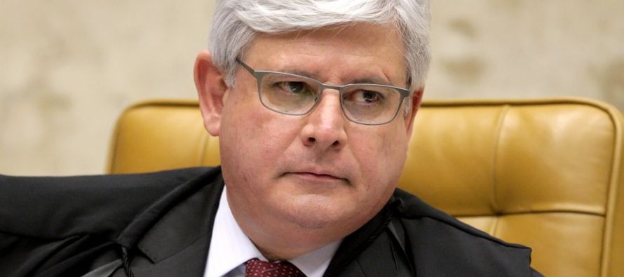 Odebrecht, que alcanzó acuerdos extrajudiciales con las autoridades brasileñas,...