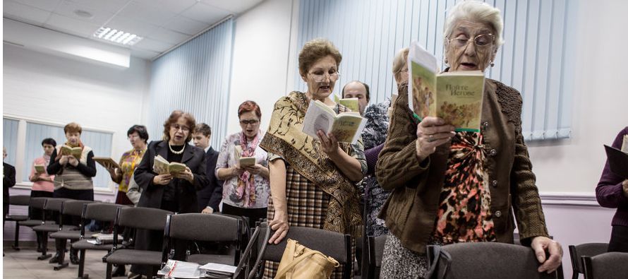 El Centro de dirección de los testigos de Jehová en Rusia, que dirige todas las...