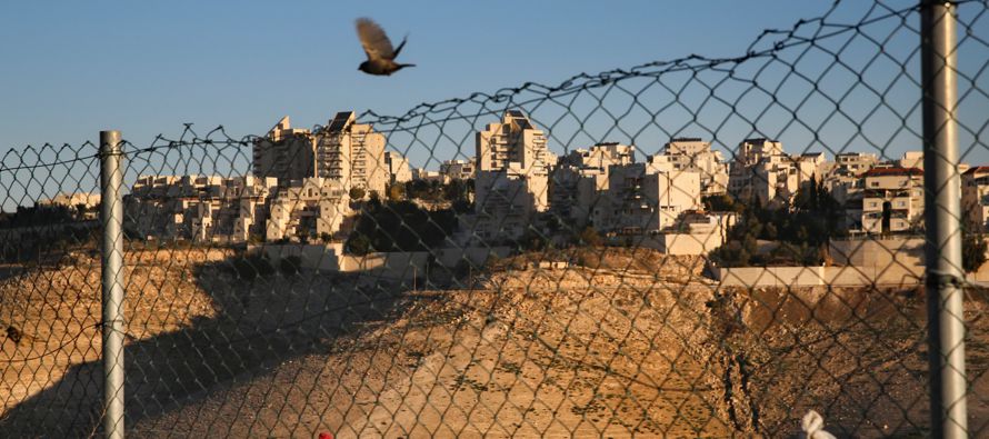 Estados Unidos ha pedido a Israel detener la construcción en los asentamientos aislados en...