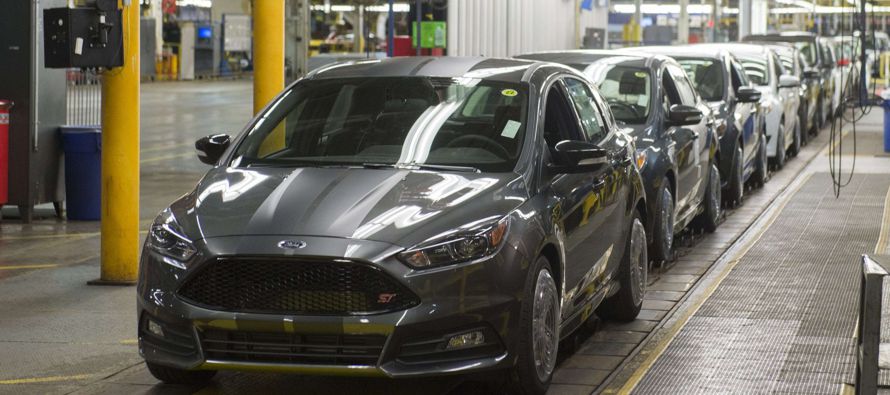 Ford invertirá el año próximo 850 millones de dólares para modernizar...