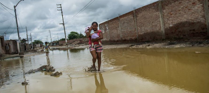 Perú pidió más ayuda a Estados Unidos para enfrentar las lluvias, desbordes de...